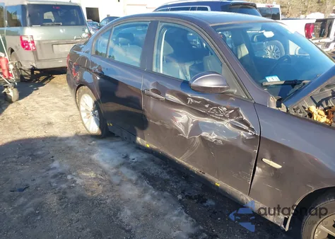 2007 BMW 328Xi z USA, uszkodzony, nr VIN WBAVC73587KP34362